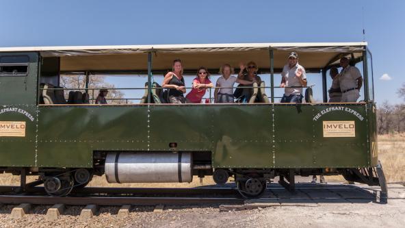 Zugfahrt Elephant Express Imvelo Zimbabwe südliches Afrika Reisebericht