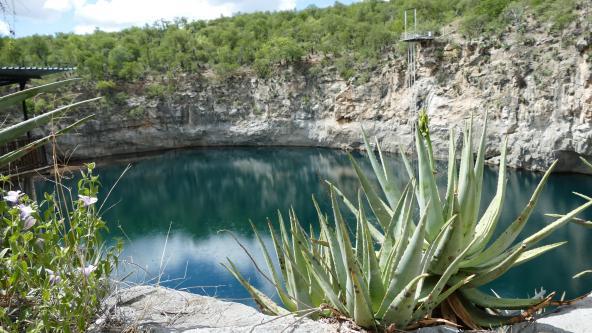 Namibia Norden Otavi Bergland Karstsee